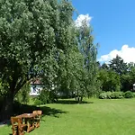 Gasthuis Penzion Lukov 3*